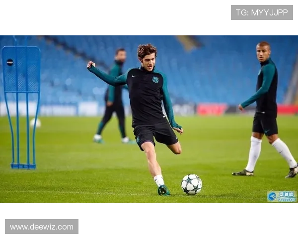 足球明星们纷纷赞赏小罗的球技与魅力展现了足球的真正精神与艺术之美 足球明星们纷纷赞赏小罗的球技与魅力展现了足球的真正精神与艺术之美